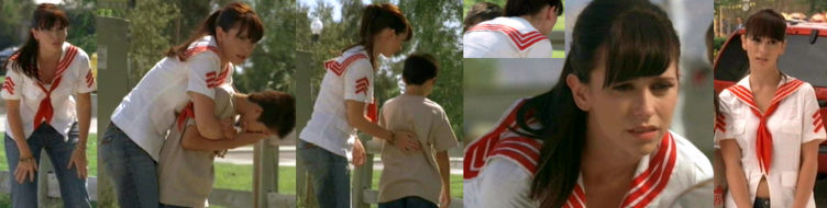 Various shots of Jennifer Love Hewitt's outfit in Ghost Whisperer 1-02.